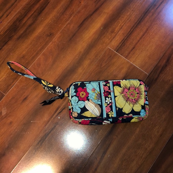Vera Bradley Handbags - Vera Bradley Wristlet